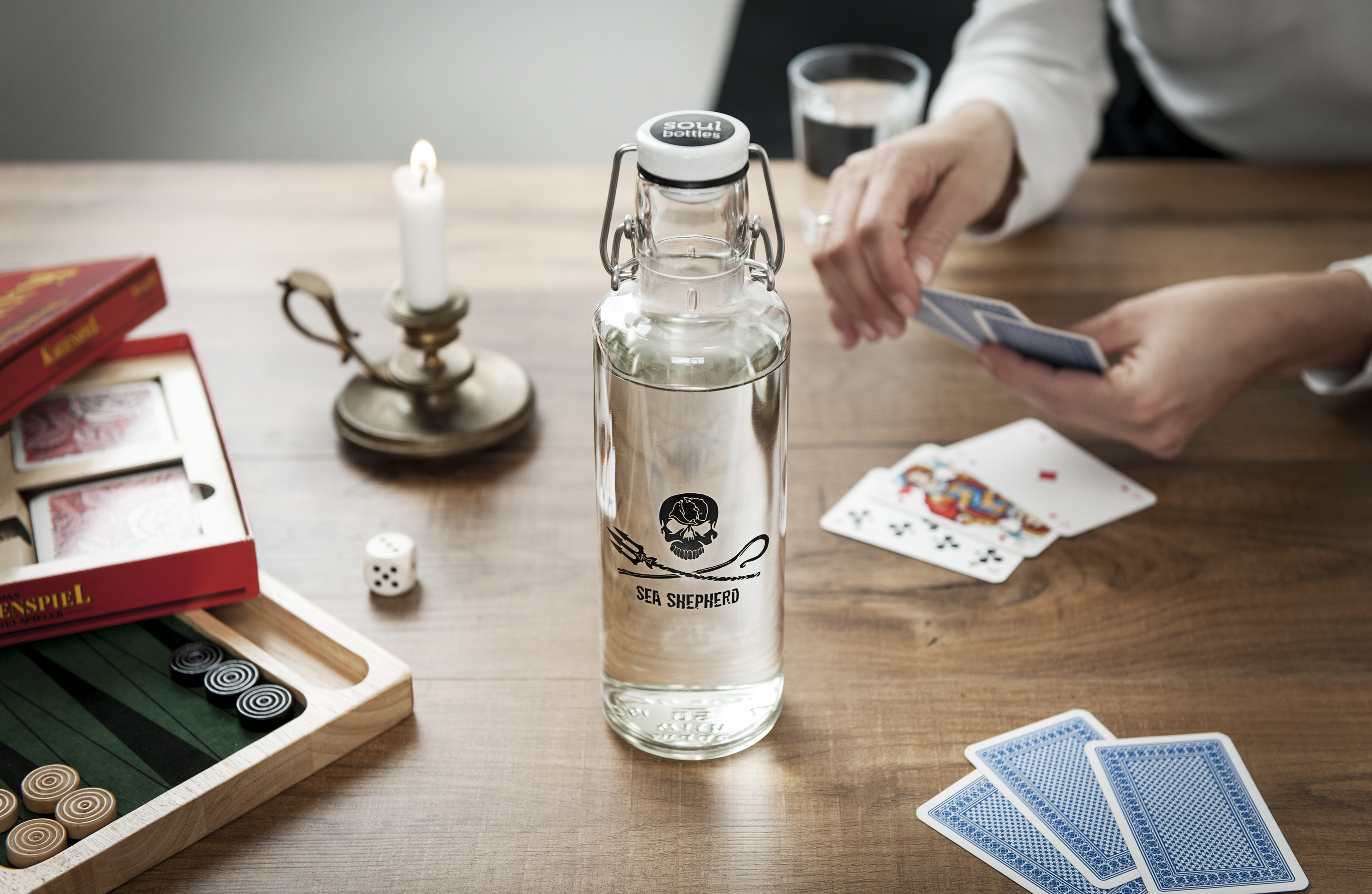 soulbottles-glas-custom-0,6l-glas-seashepherd-mood.jpg
